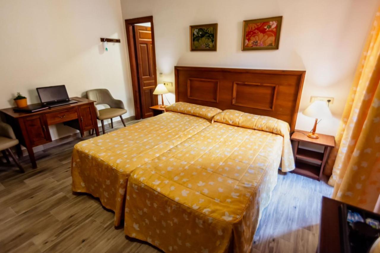 Hostal Loreto Dénia Eksteriør billede
