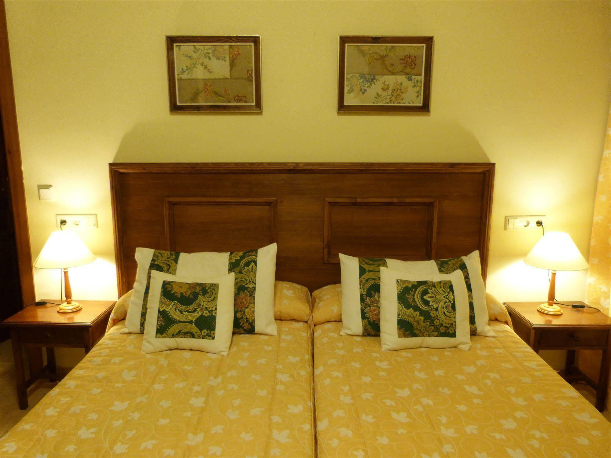 Hostal Loreto Dénia Eksteriør billede