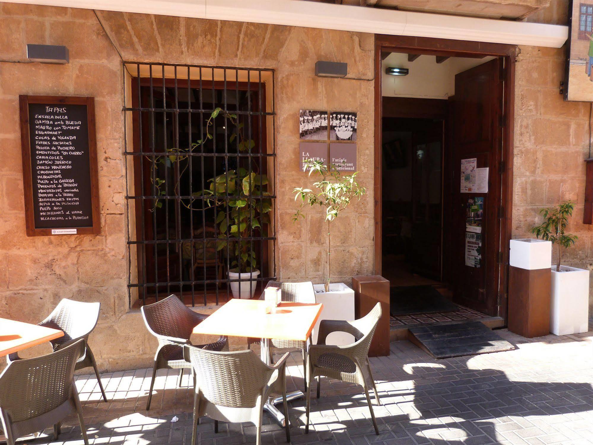 Hostal Loreto Dénia Eksteriør billede